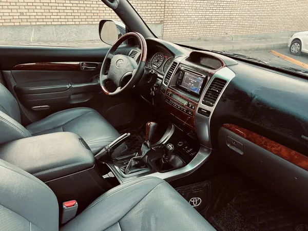 تویوتا، پرادو  چهار در