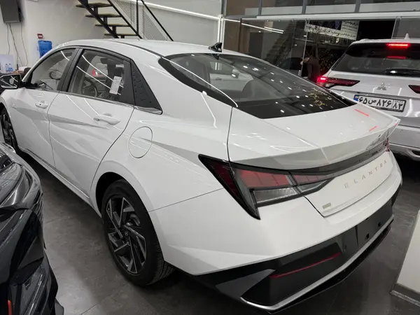 هیوندای، النترا