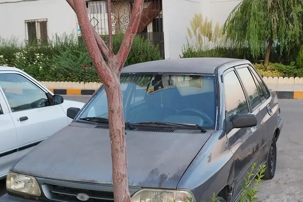 پراید، صندوق دار