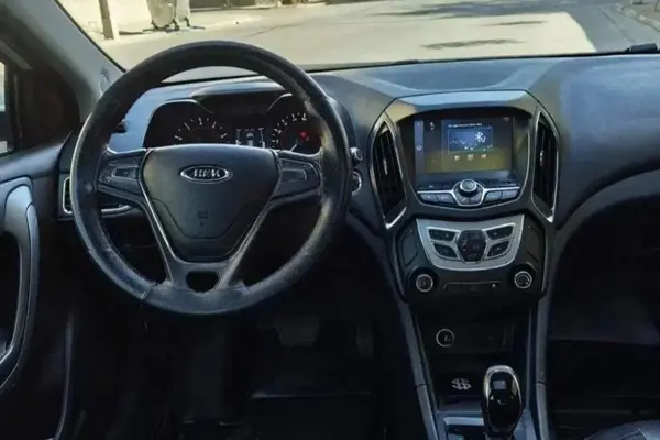 چری، آریزو 5