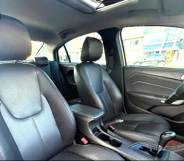 چری، آریزو 5