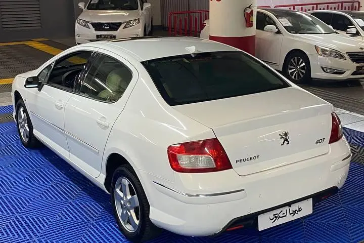پژو،  407