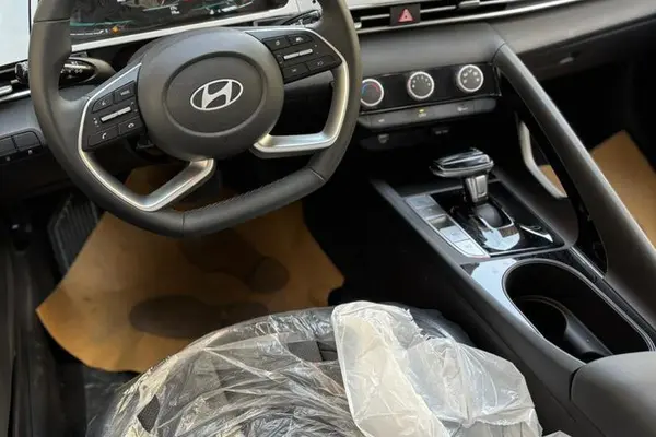 هیوندای، النترا