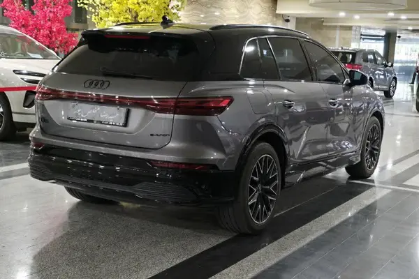 آئودی  Q5 e-tron