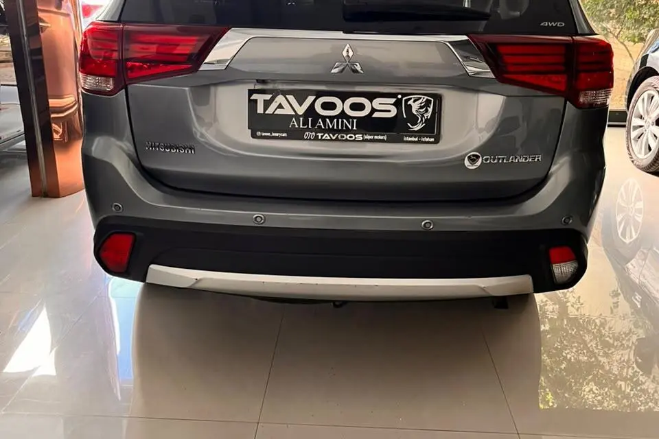 میتسوبیشی،  اوتلندر PHEV
