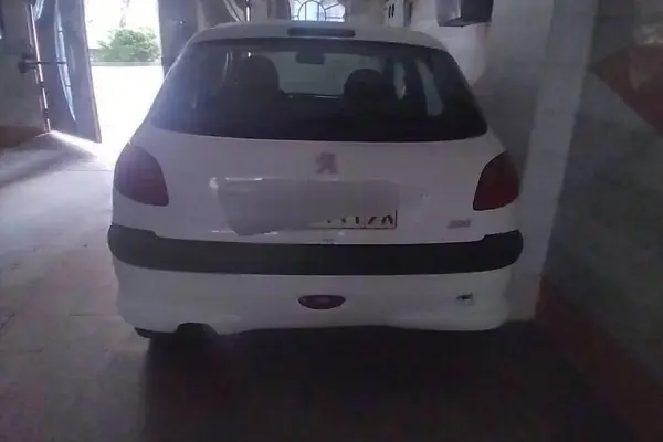 پژو  206