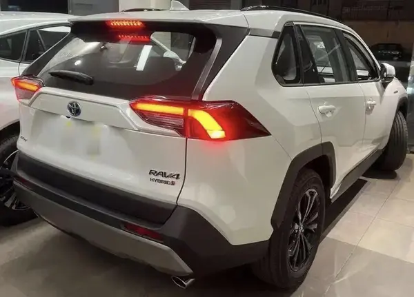 تویوتا، راوفور هیبرید