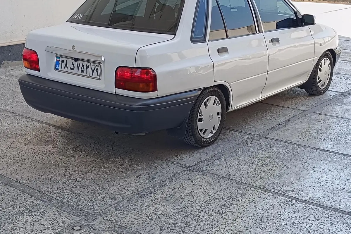 پراید،  صندوق دار