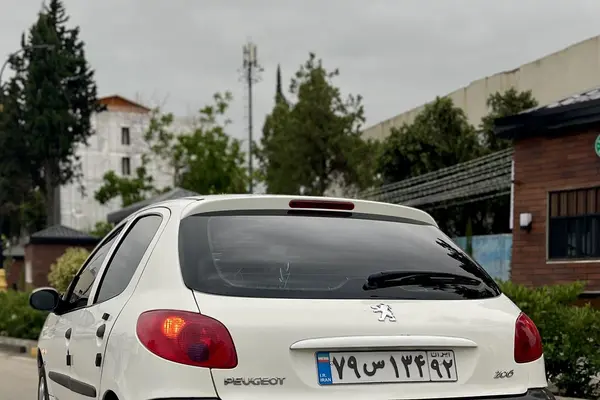 پژو  206