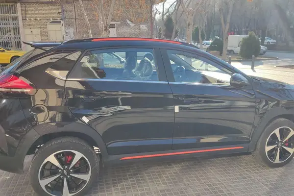 ام وی ام  X33 کراس