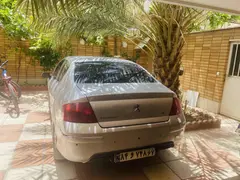 پژو، 407