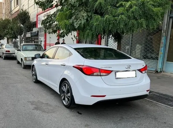 هیوندای، النترا