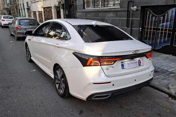 فونیکس، آریزو 6 پرو