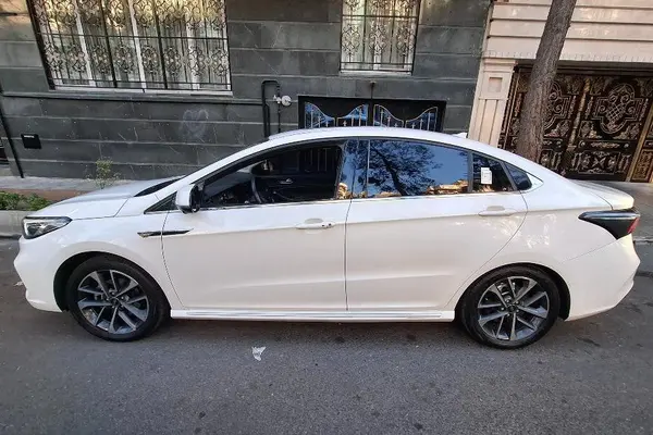 فونیکس، آریزو 6 پرو