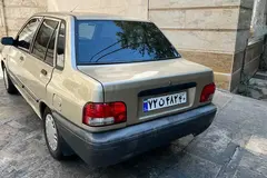 پراید، صندوق دار