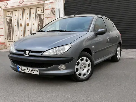 پژو، 206