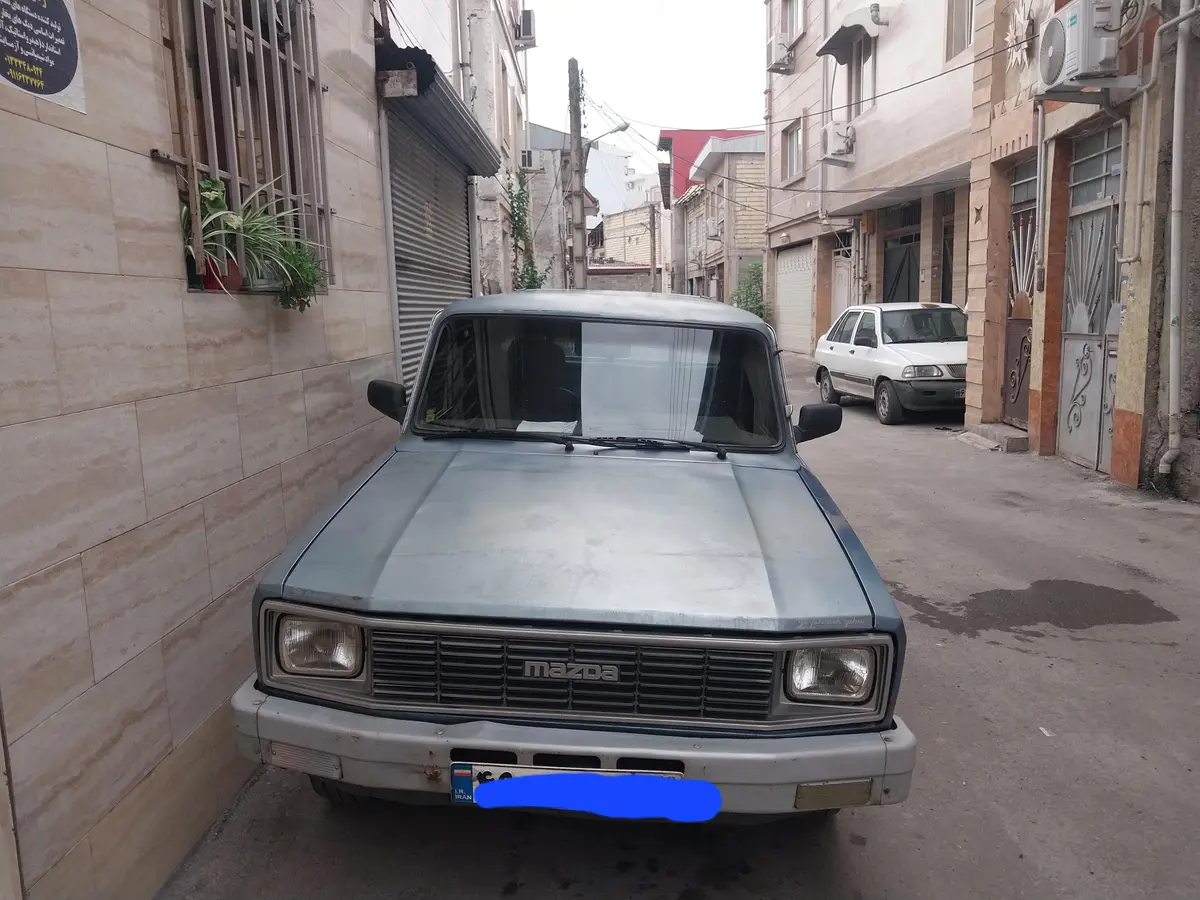 مزدا،  وانت دوکابين