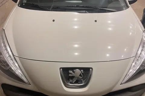 پژو، 207