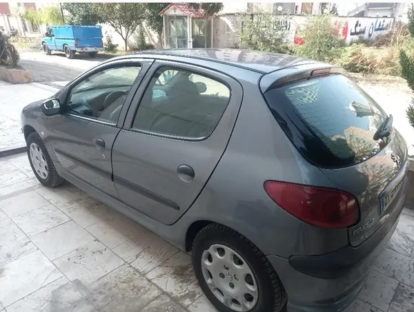 پژو  206