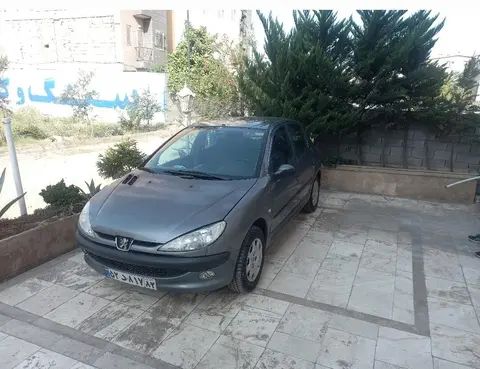 پژو، 206
