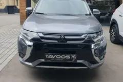 میتسوبیشی، اوتلندر PHEV