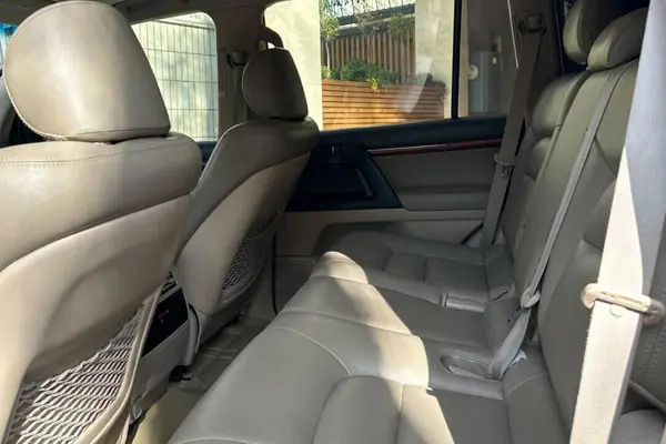 تویوتا، لندکروز چهار در