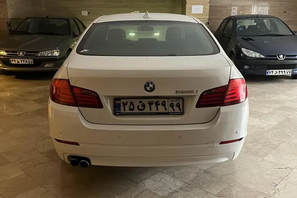 ب ام و، سری 5 سدان