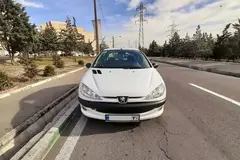 پژو، 206