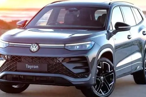 فولکس، تایرون L