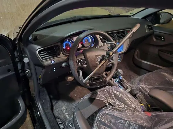 تارا، اتوماتیک V4