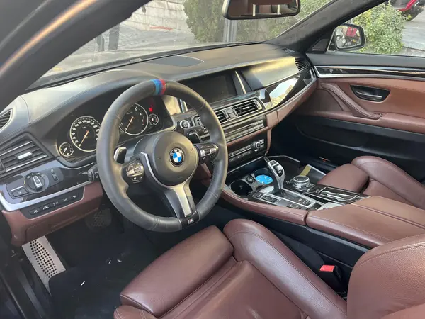 ب ام و، سری 5 سدان