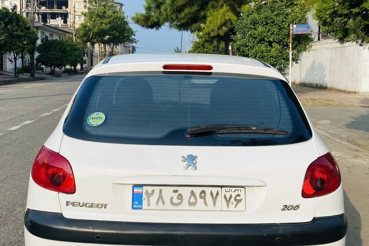 پژو،  206