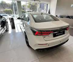 فونیکس، آریزو 6 جی تی (Z6 GT)