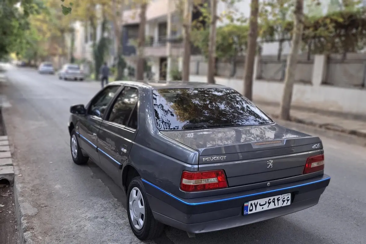 پژو،  405