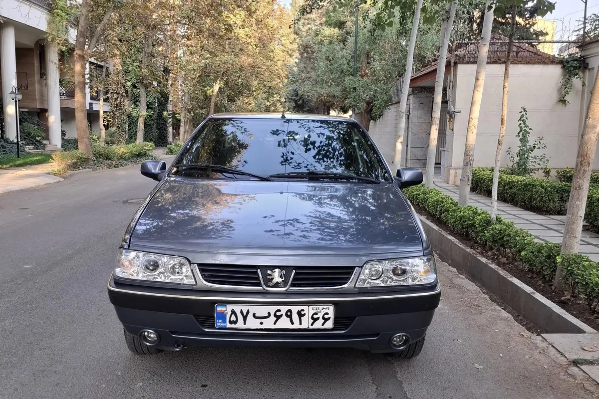 پژو،  405