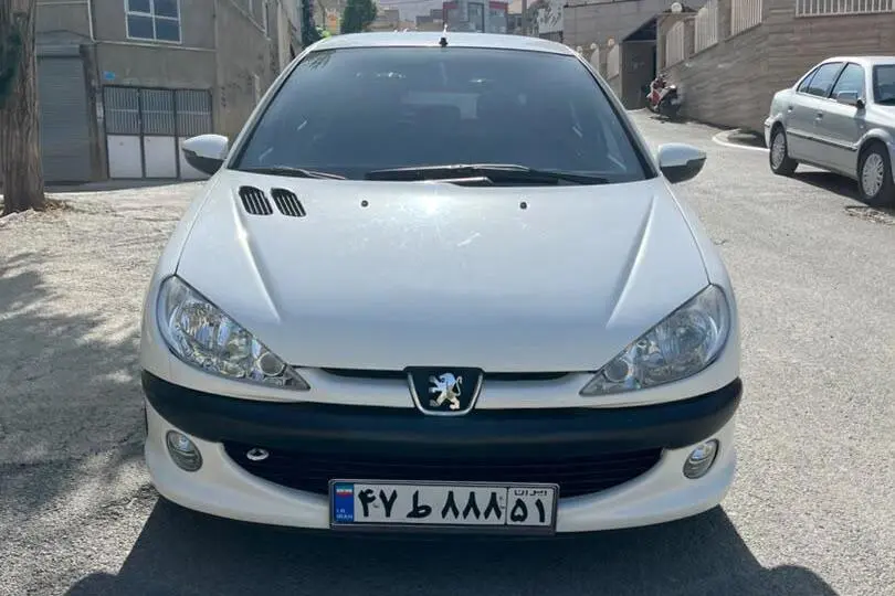 پژو،  206