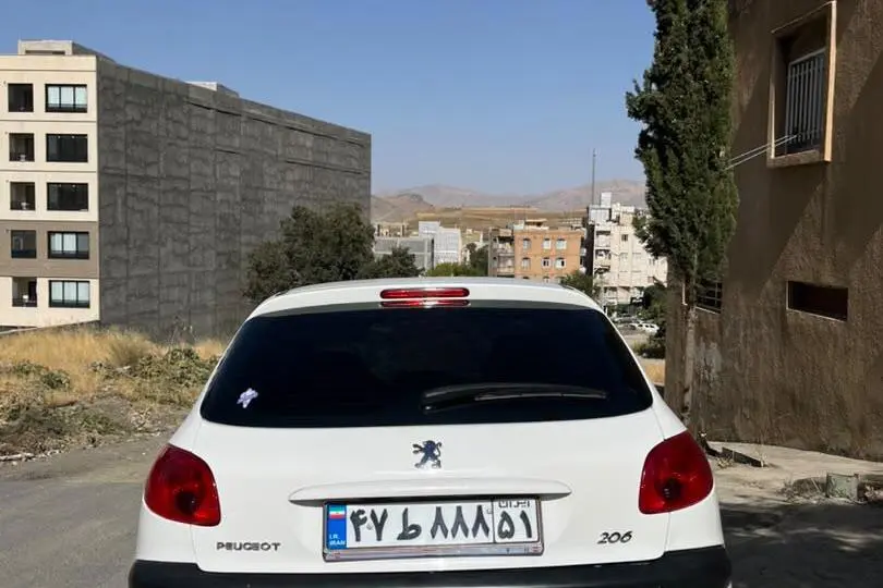 پژو،  206