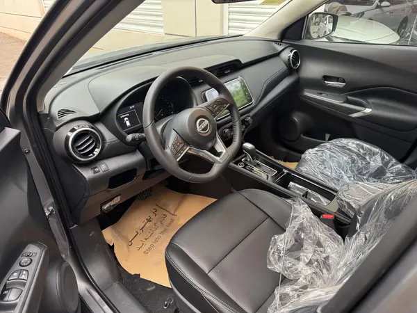 نیسان، کیکس