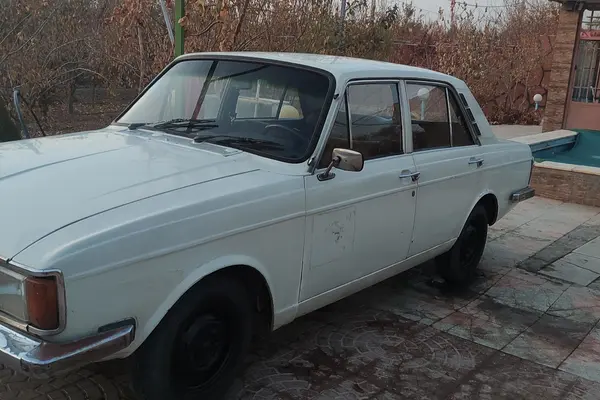 پیکان، سدان