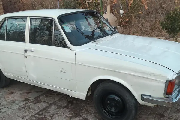 پیکان، سدان