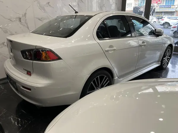 میتسوبیشی، لنسر