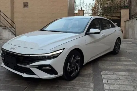 هیوندای، النترا