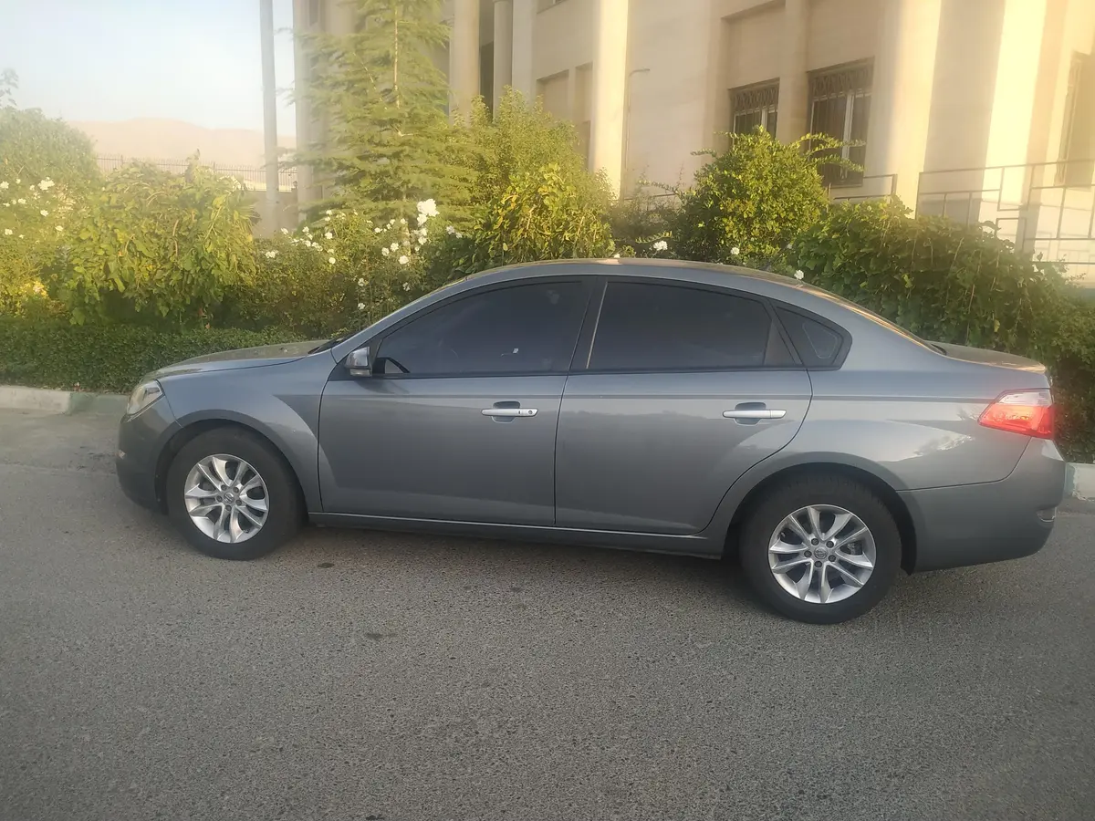 برلیانس،  H330