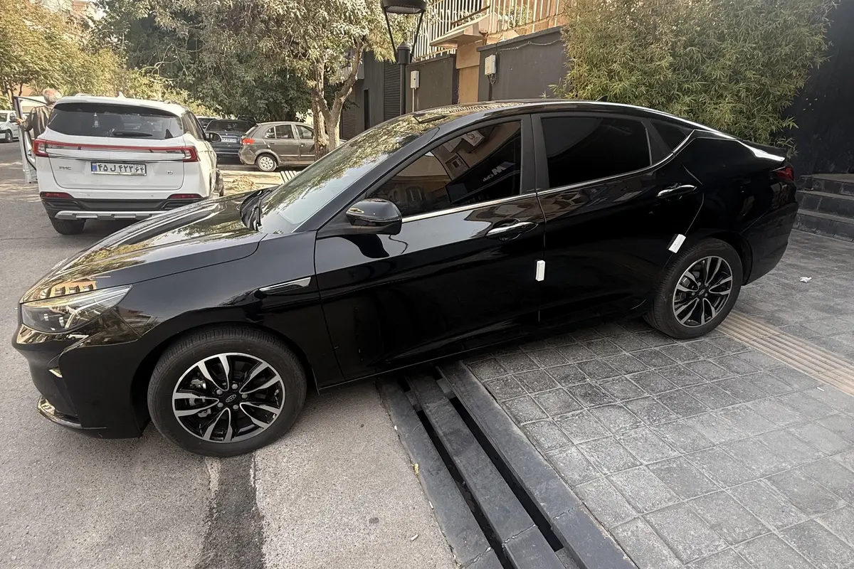 کی ام سی،  eJ7