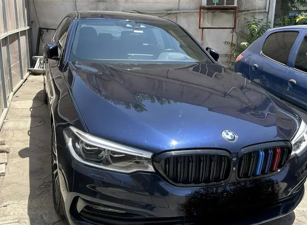 ب ام و، سری 5 سدان