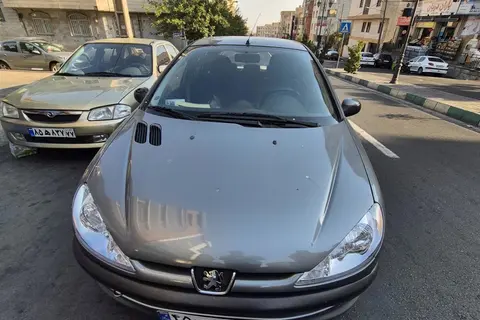 پژو، 206