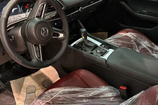 مزدا، 3 وارداتی