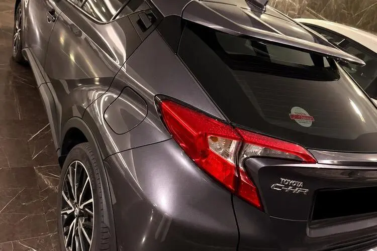 تویوتا،  C-HR هیبرید