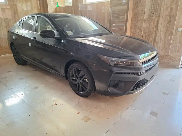 کی ام سی  J7