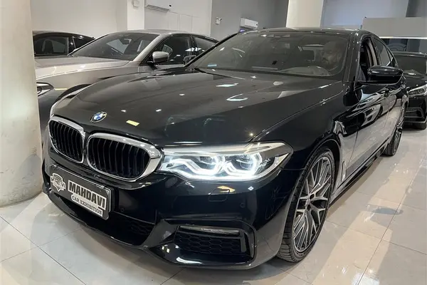 ب ام و، سری 5 سدان